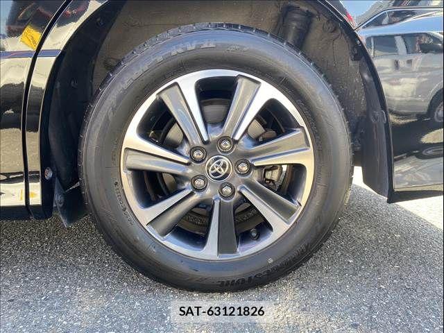 Toyota VOXY 2021-03 6753851-19