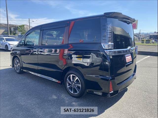 Toyota VOXY 2021-03 6753851-2