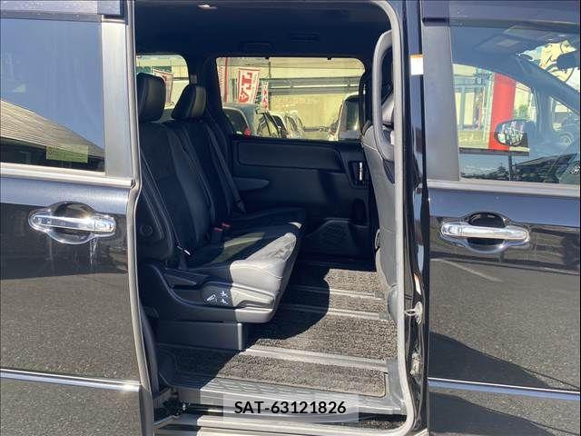 Toyota VOXY 2021-03 6753851-6