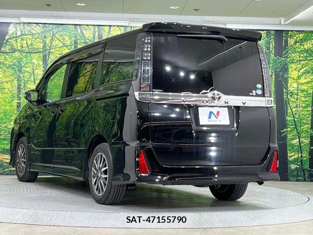 Toyota VOXY 2014-09 6753874-16