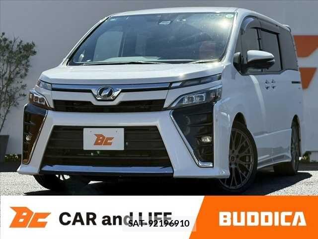 Toyota VOXY 2017-11 6753870-0