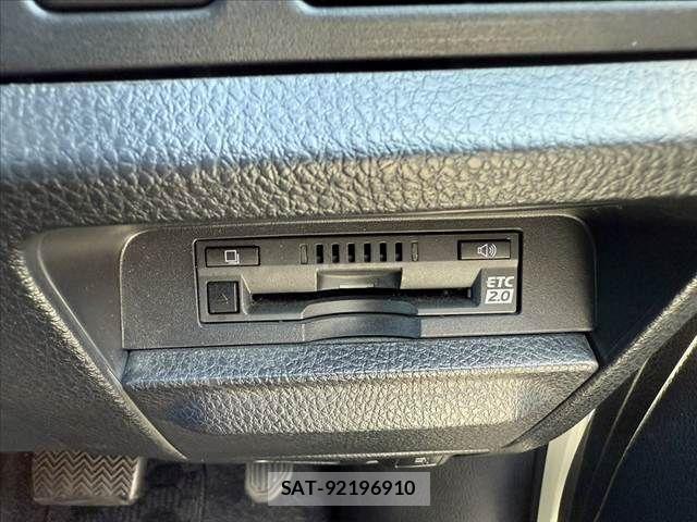 Toyota VOXY 2017-11 6753870-22