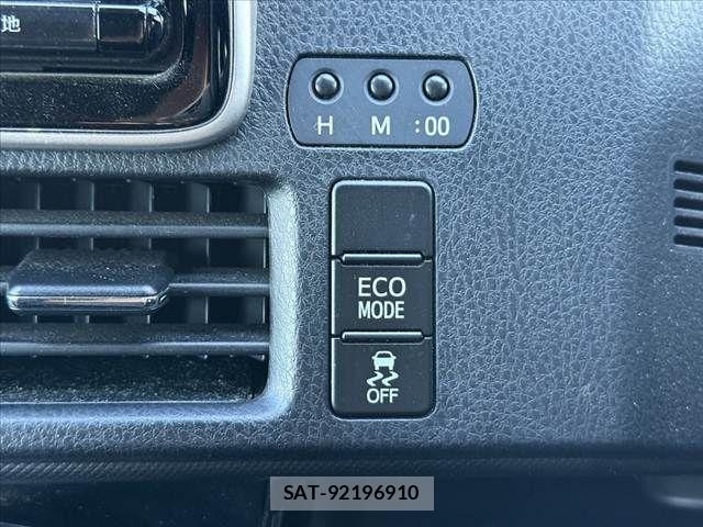 Toyota VOXY 2017-11 6753870-25