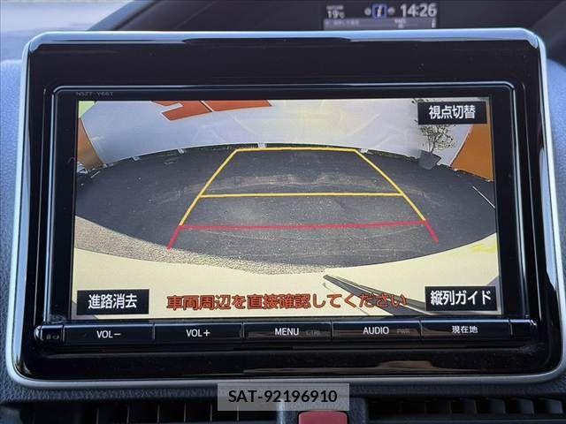 Toyota VOXY 2017-11 6753870-6