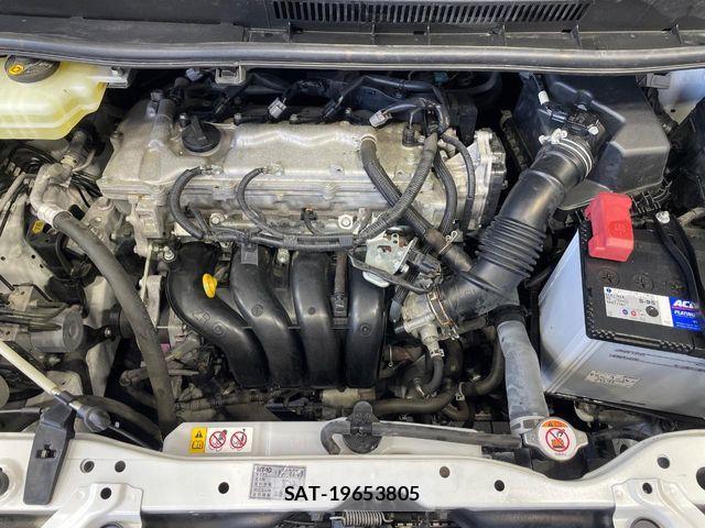Toyota VOXY 2018-09 6753852-17