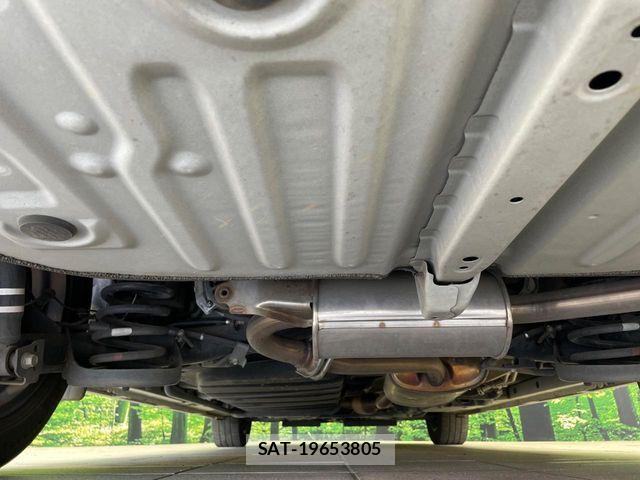 Toyota VOXY 2018-09 6753852-18