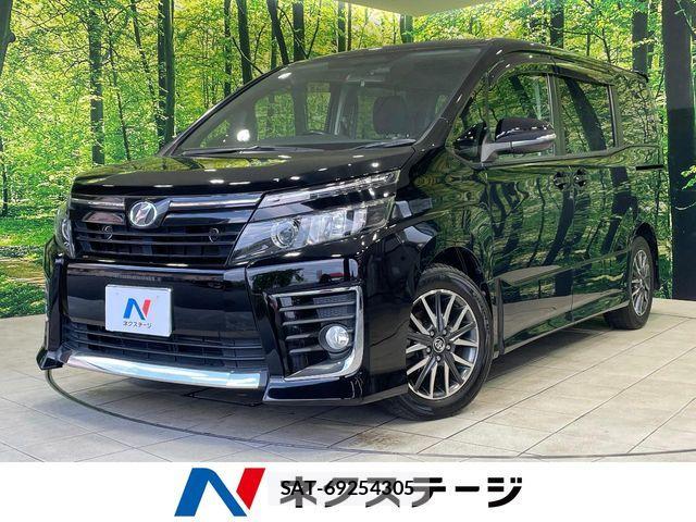 Toyota VOXY 2014-10 6753873-0