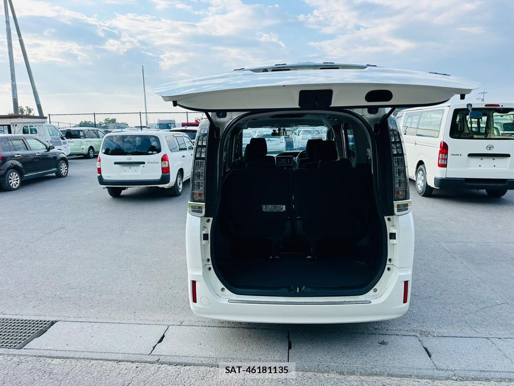 Toyota VOXY HYBRID 2015 6734644-25