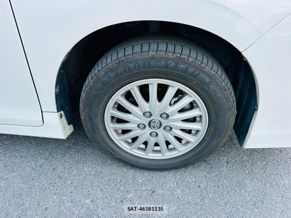 Toyota VOXY HYBRID 2015 6734644-27