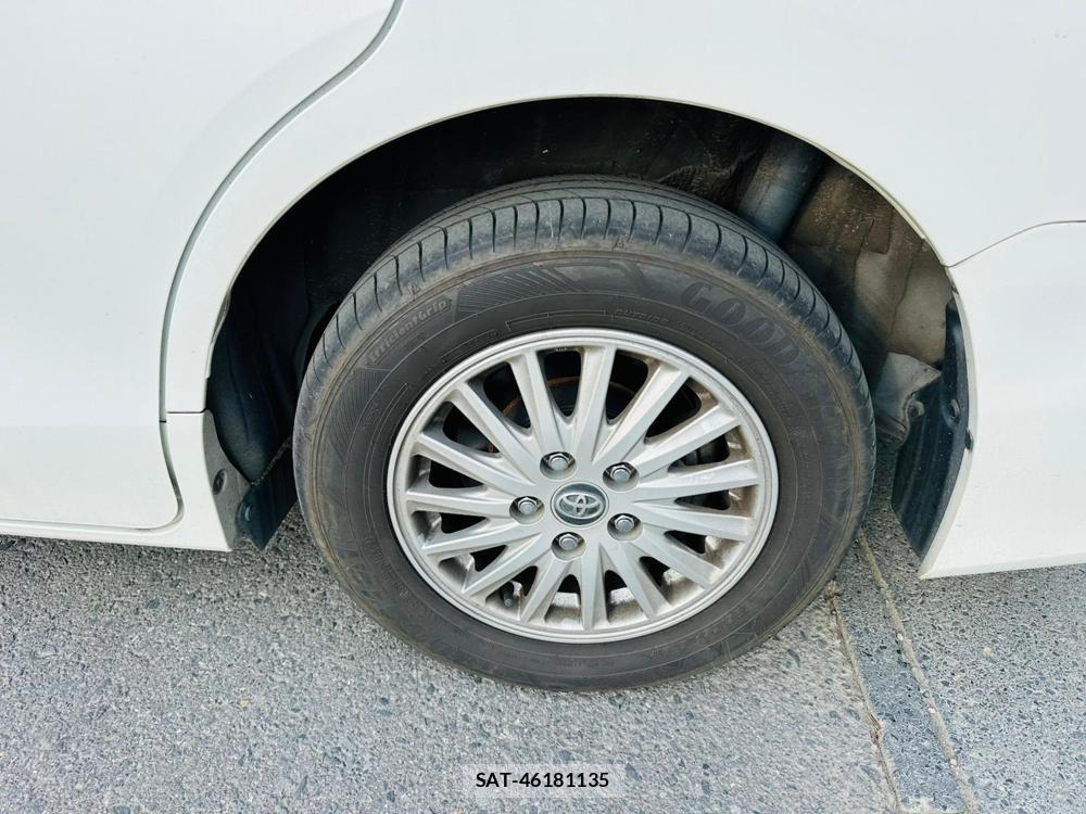 Toyota VOXY HYBRID 2015 6734644-29