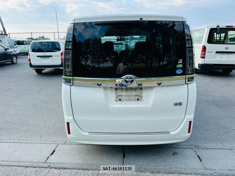 Toyota VOXY HYBRID 2015 6734644-3