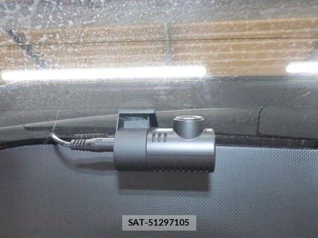 Toyota VOXY 2021-09 6817903-16