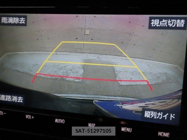 Toyota VOXY 2021-09 6817903-18