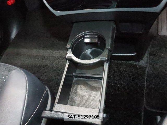 Toyota VOXY 2021-09 6817903-27