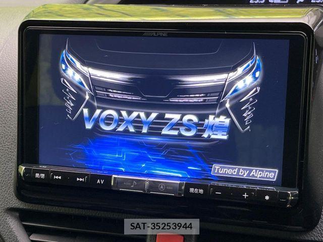Toyota VOXY 2018-03 6817914-4