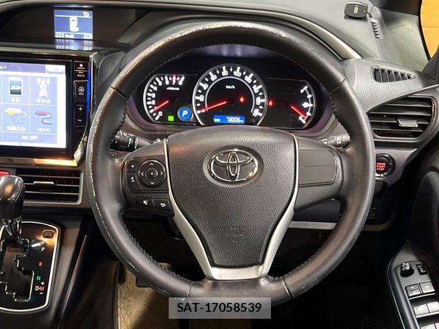 Toyota VOXY 2015-07 6817928-13