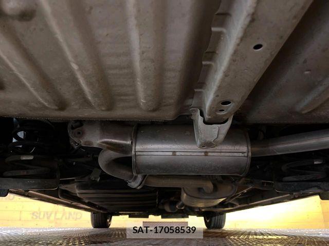 Toyota VOXY 2015-07 6817928-18