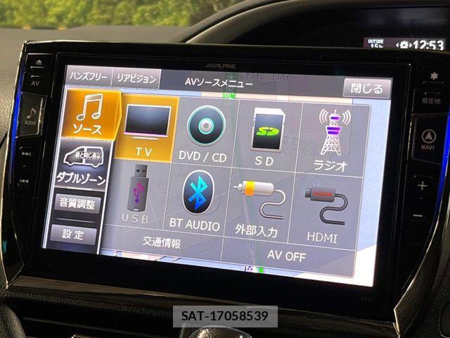 Toyota VOXY 2015-07 6817928-3