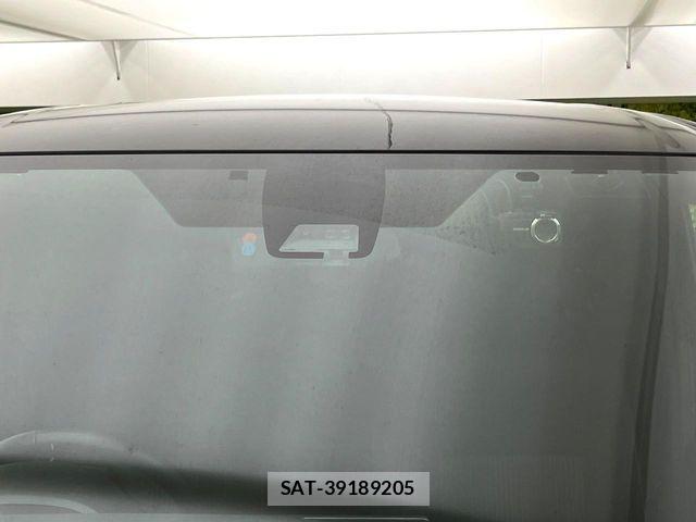 Toyota VOXY 2019-08 6817907-2