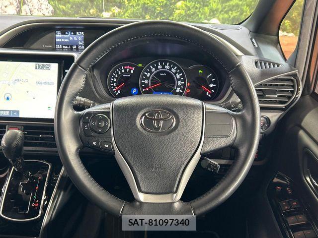 Toyota VOXY 2021-03 6817900-11