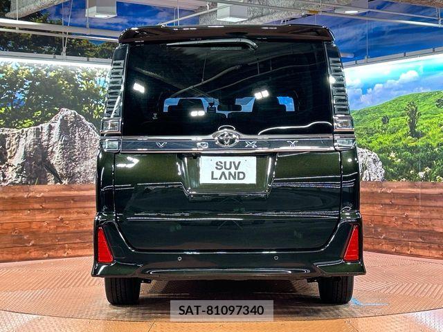 Toyota VOXY 2021-03 6817900-15