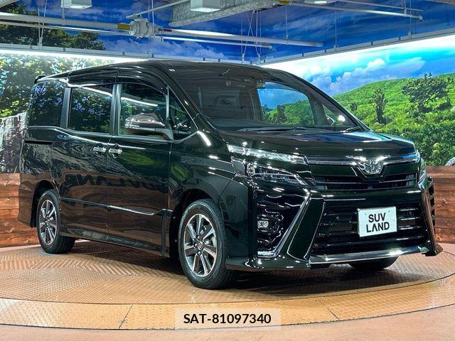 Toyota VOXY 2021-03 6817900-16