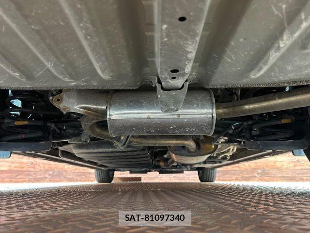 Toyota VOXY 2021-03 6817900-19