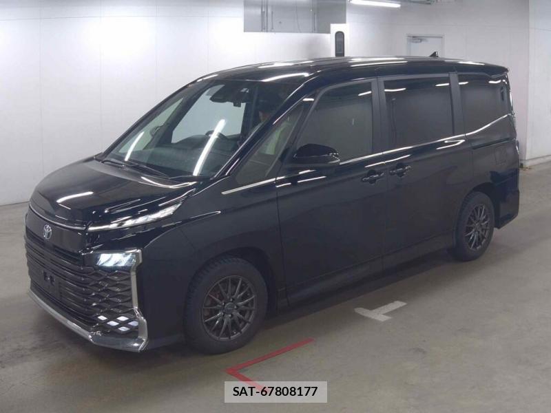 Toyota VOXY 2023 6820151-3