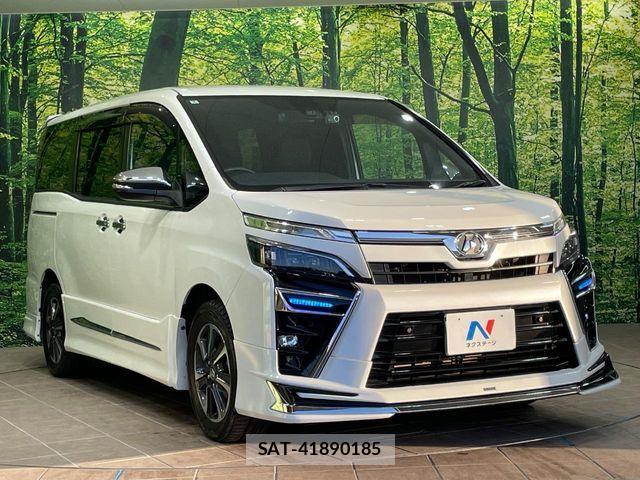 Toyota VOXY 2020-02 6817901-14