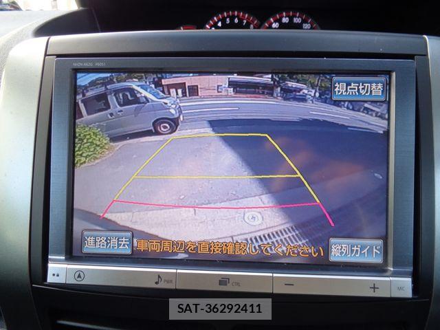Toyota VOXY 2012-11 6817963-26