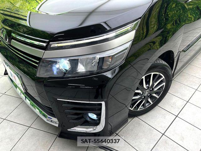 Toyota VOXY 2016-09 6817926-12