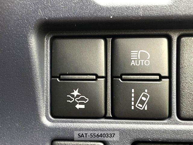 Toyota VOXY 2016-09 6817926-3