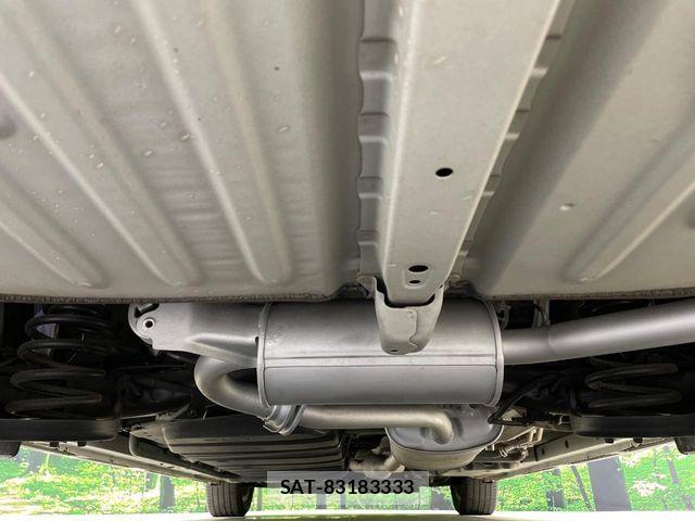 Toyota VOXY 2018-06 6817934-19