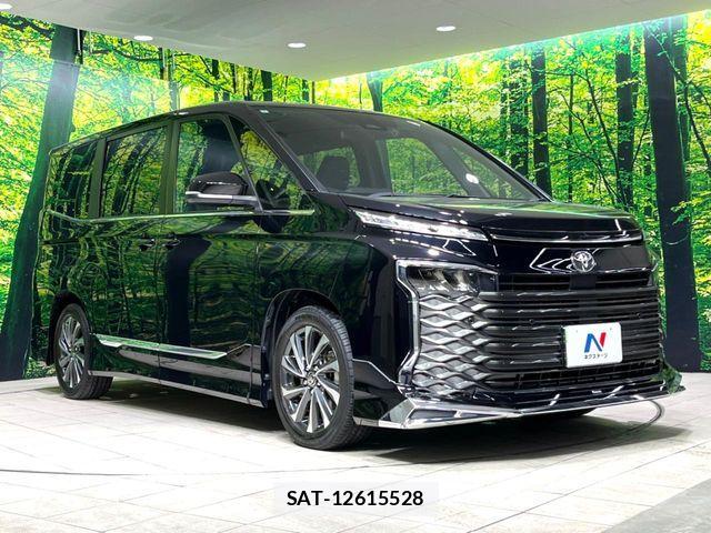 Toyota VOXY 2024-02 6817890-16