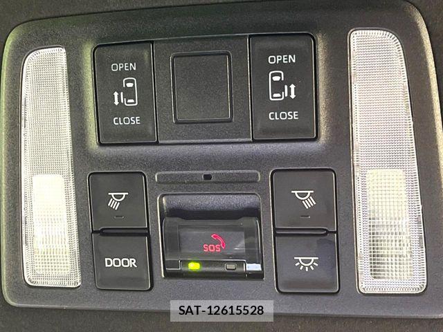 Toyota VOXY 2024-02 6817890-5