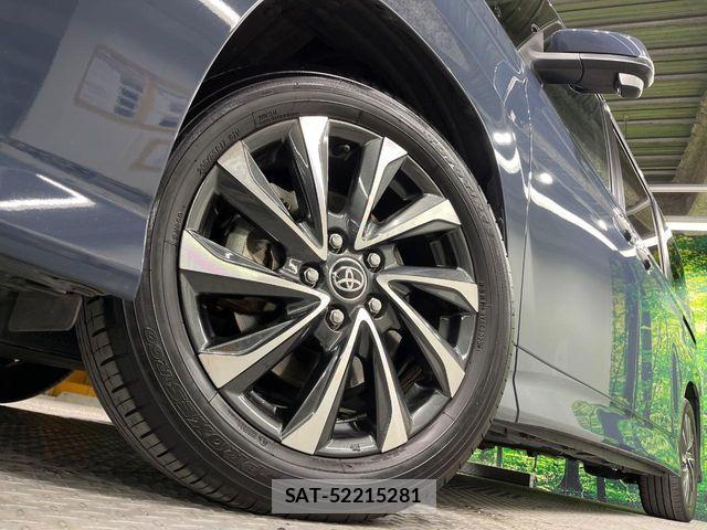 Toyota VOXY 2023-09 6817895-13