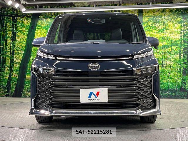 Toyota VOXY 2023-09 6817895-14