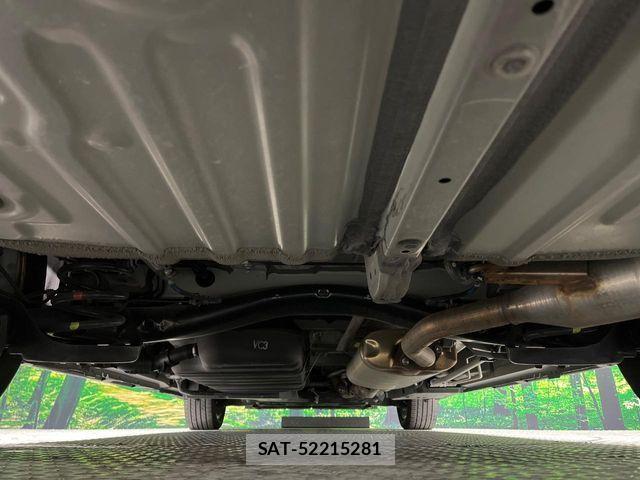 Toyota VOXY 2023-09 6817895-19