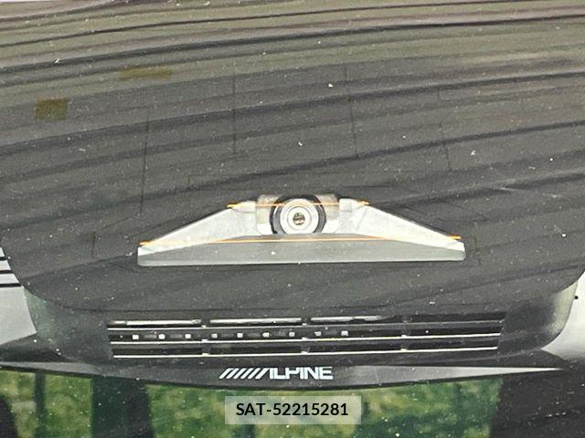 Toyota VOXY 2023-09 6817895-2