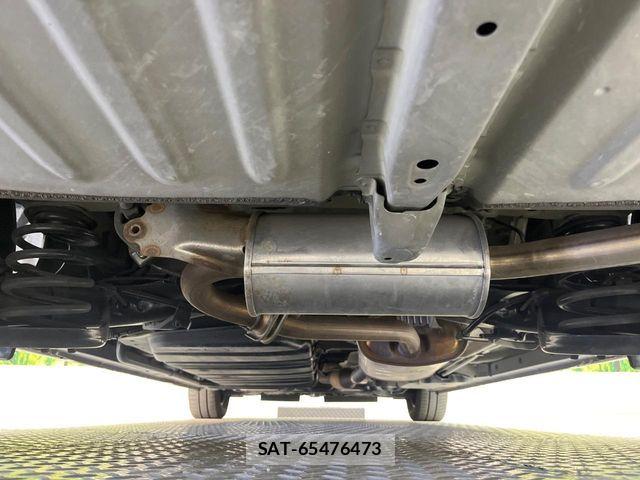 Toyota VOXY 2017-06 6817960-18