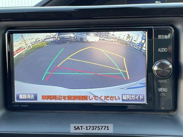 Toyota VOXY 2017-07 6817949-2