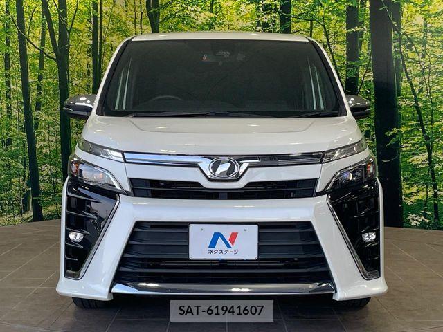 Toyota VOXY 2018-11 6817906-14