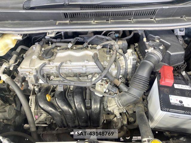 Toyota VOXY 2014-03 6817929-18