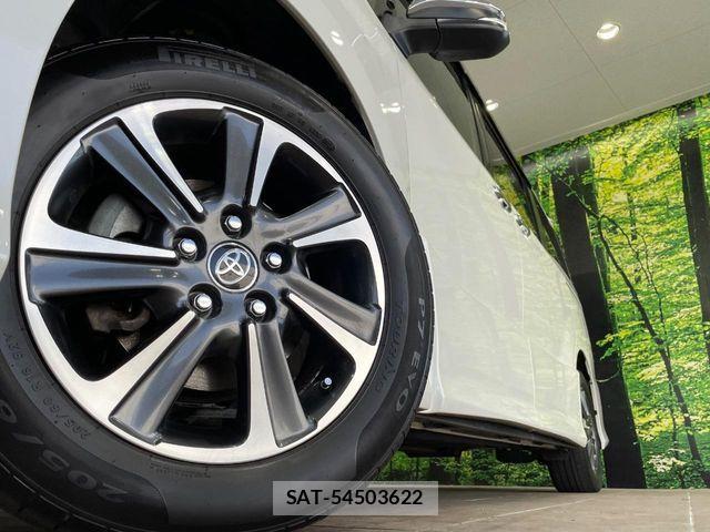 Toyota VOXY 2019-09 6817923-13