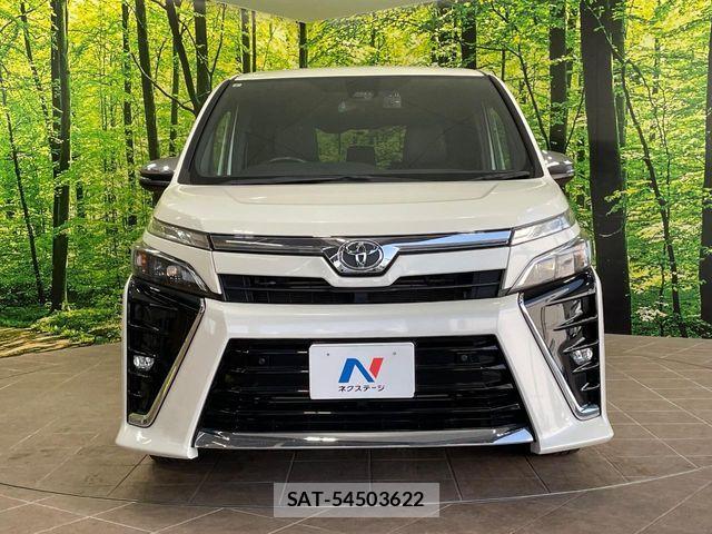 Toyota VOXY 2019-09 6817923-14