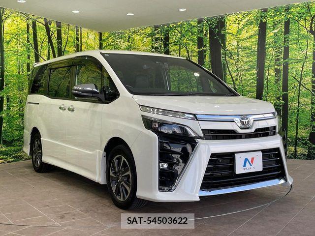 Toyota VOXY 2019-09 6817923-16
