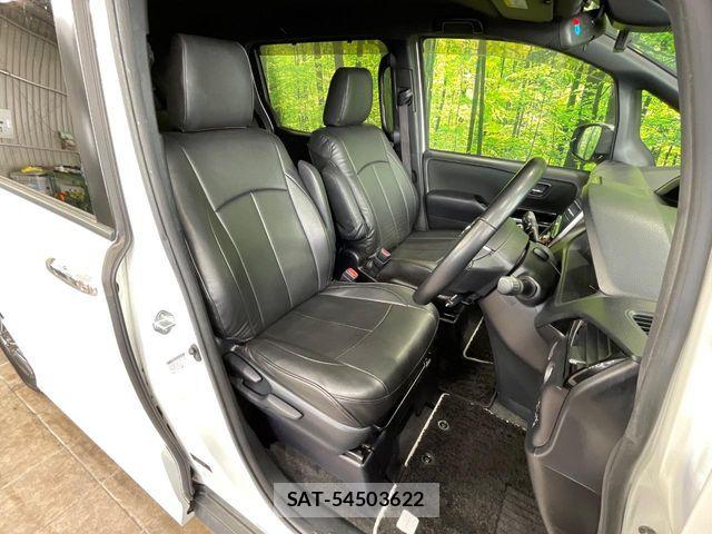 Toyota VOXY 2019-09 6817923-7