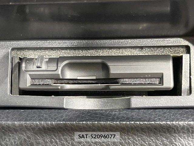 Toyota VOXY 2018-11 6817933-6