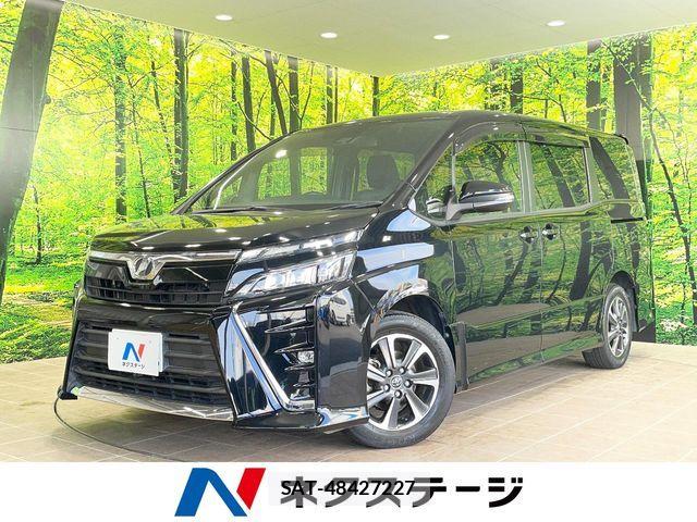 Toyota VOXY 2017-08 6817925-0