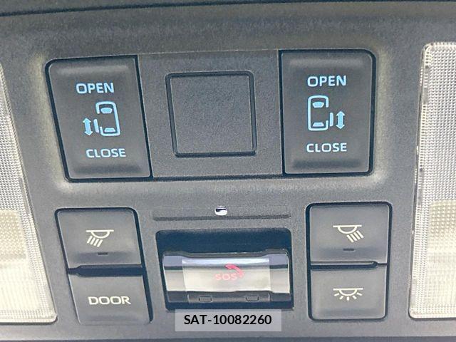 Toyota VOXY 2023-05 6817892-6